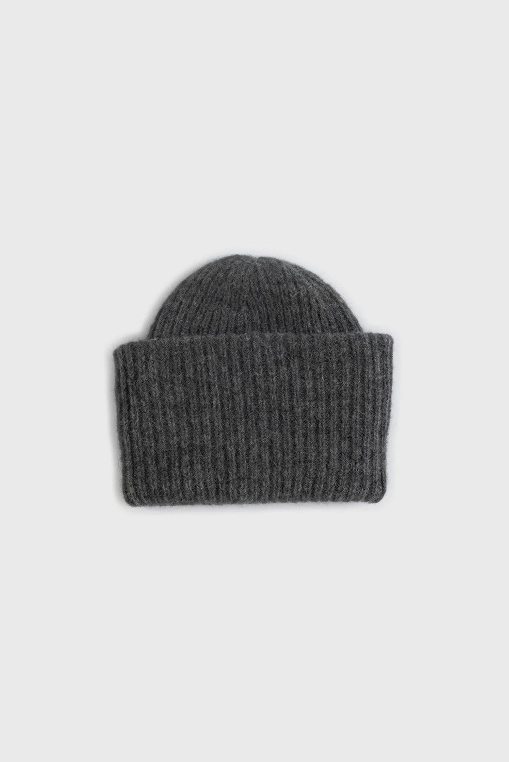 MORA CHUNKY BEANIE | Charcoal