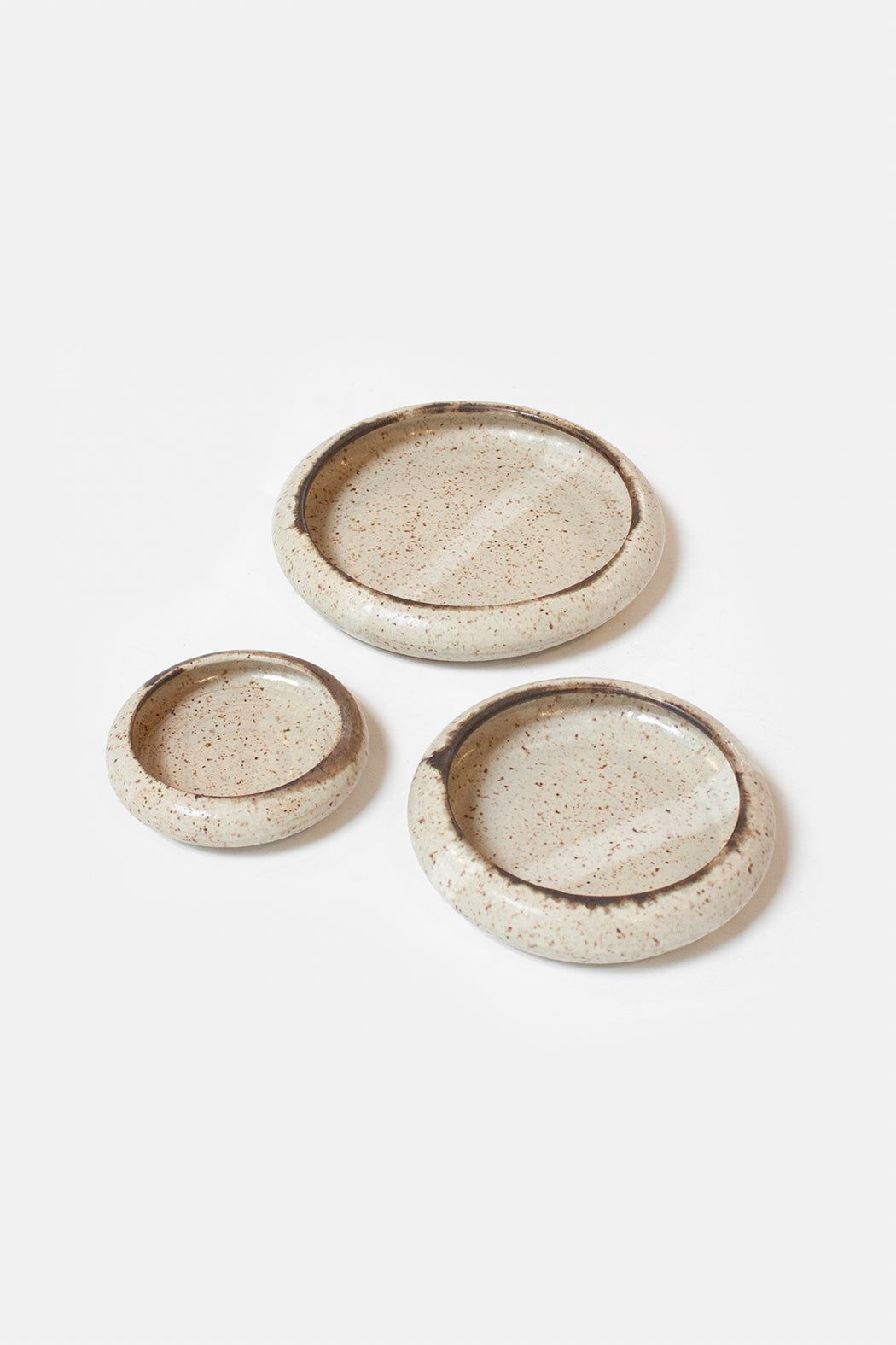 Gina DeSantis Ceramics | Luna Curved Plates | Sand | Sand | Hazel & Rose | Minneapolis | Minnesota